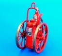 6794074 / 4074 Extinguisher weeled, Kit, 1: 48
