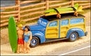 57018 N 1940s Ford Woody w/Surfers & Surfboards, Kit